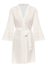 Короткий халат Suavite lace-short-robe-slp96-19-mw-lea-w