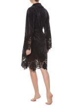 Короткий халат Suavite lace-short-robe-slp105-19-g-marielle-w