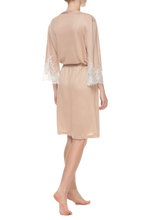 Короткий халат Suavite lace-short-robe-slp89-19-b-zhyuliet-w