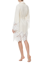 Короткий халат Suavite robe-short-slp264-sv-mw-marielle-w